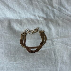 Gold chain bracelet
